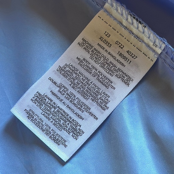 Columbia *NWT* Women’s Center Ridge Windbreaker - Picture 8 of 14